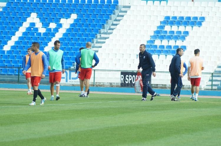 La U.D. Melilla prepara tácticamente la visita de La Hoya Lorca