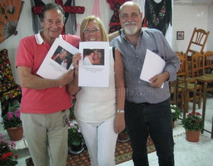 La Casa de Melilla en Almería celebra las fiesta de la Cruz de Mayo y el Día de la Madre en el inicio de este mes primaveral