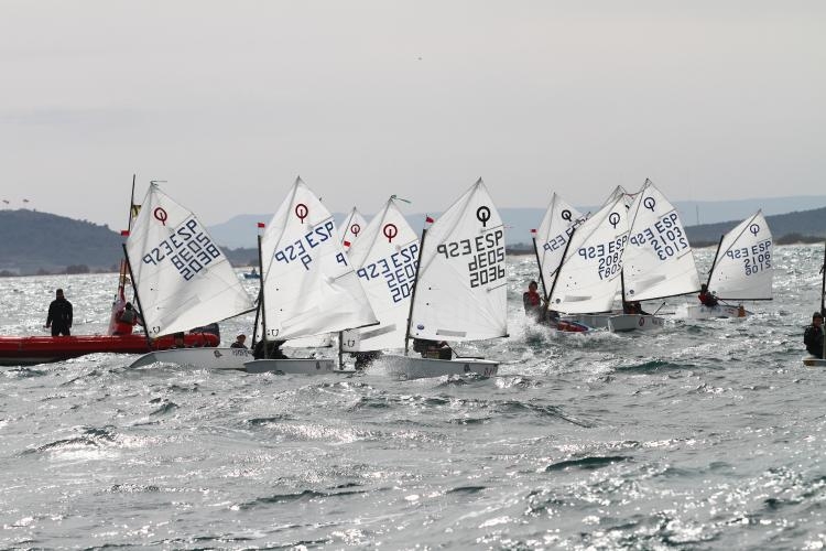 Salida trofeo primavera optimist del año 2013