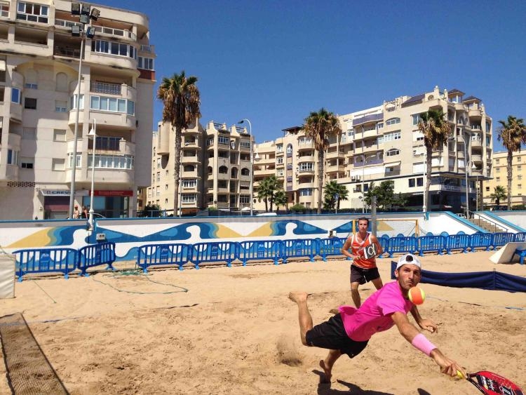 Torneo Internacional de Tenis Playa: Dos grandes finales en la que los favoritos lograron imoonerse a sus rivales