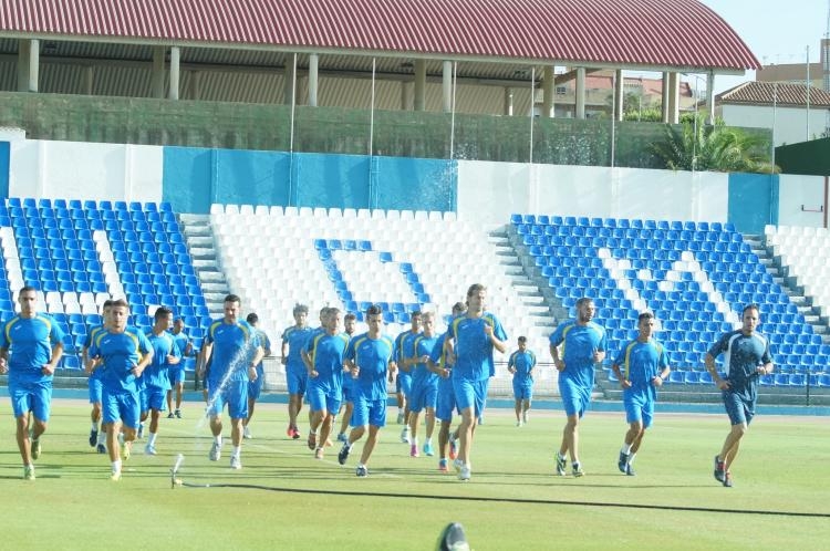 La U.D. Melilla se ejercita tras el triunfo ante el Lucena C.F.