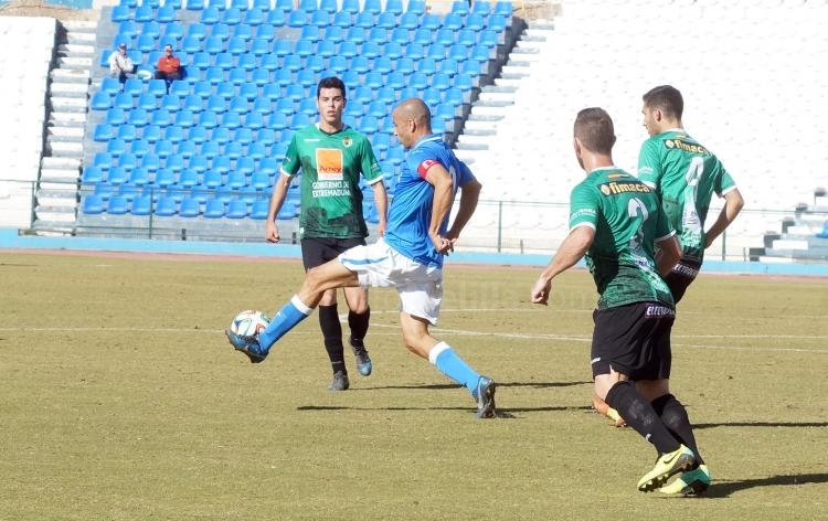 Chora durante el partido del pasado domingo ante el CP Cacereño