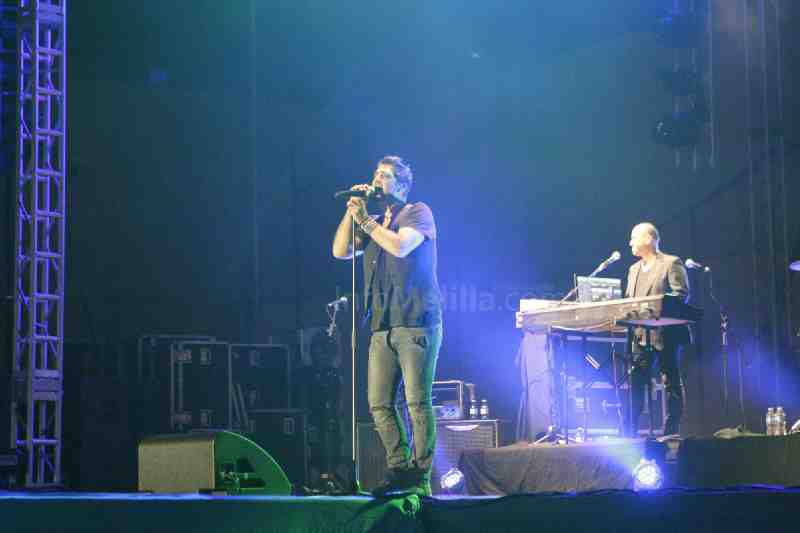 Un Antonio Orozco entregado protagoniza un gran concierto ante un Auditorio lleno