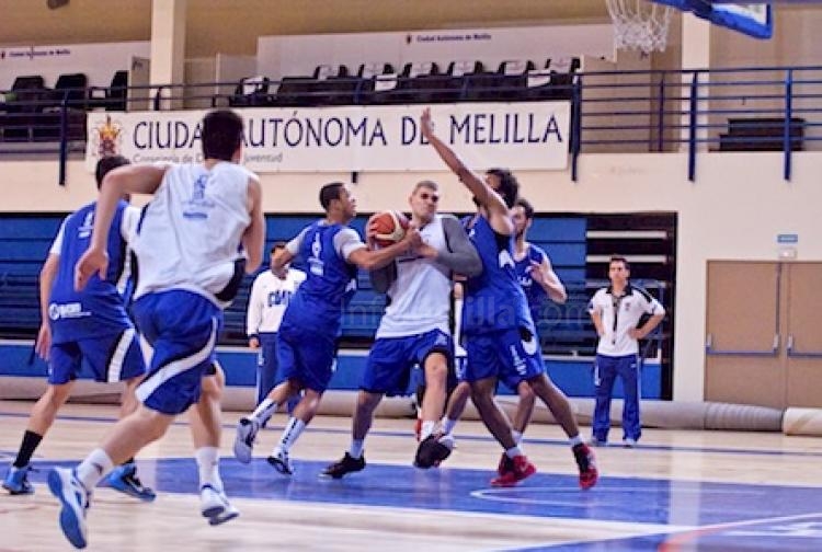 El equipo melillense en el último entrenamiento de este jueves
