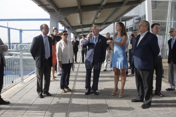 Inaugurada la nueva pasarela peatonal del puerto que facilitará el embarque y desembarque de pasajeros entre el Muelle Ribera II y el Espigón