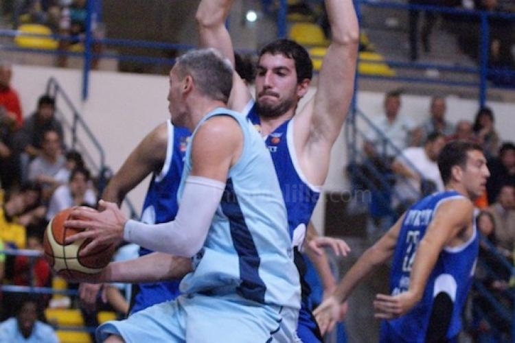Una imagen del partido entre melilenses y gallegos