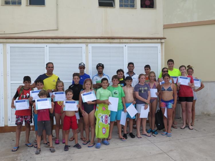 Una nueva promoción de alumnos del CAN se gradúa en el Club Marítimo