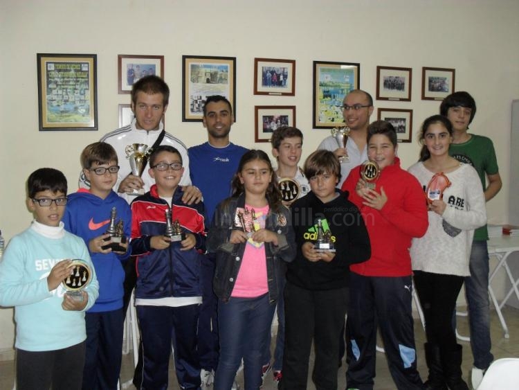 Ajedrez: Excelente participación y éxito deportivo en el torneo "Vicente Bueno"
