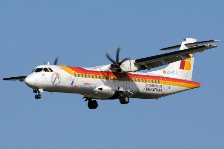 Los azulinos enlazaron con Málaga en vuelo regular