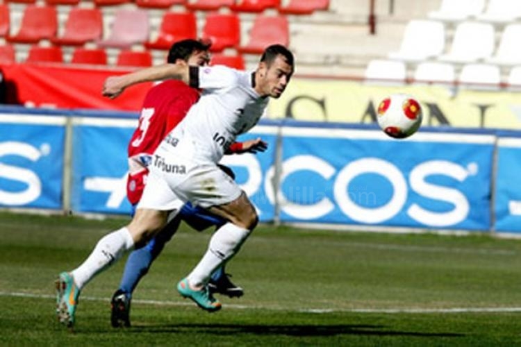 César Díaz de lo mejorcito en el ataque albaceteño