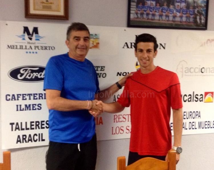 Borja López con el presidente azulino, Cristobal Sánchez