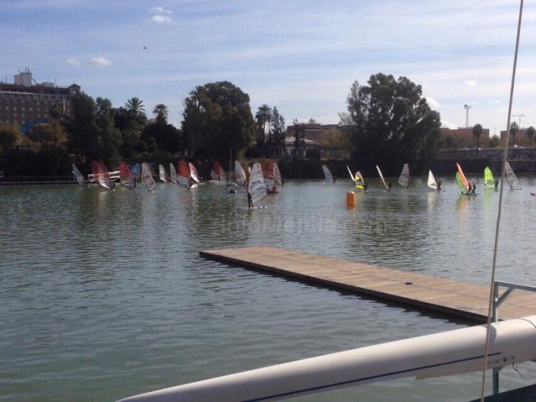 Competición sobre las aguas del río Guadalquivir