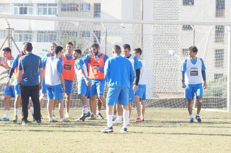 Unión Deportiva Melilla: Último entrenamiento antes de visitar al Sevilla Atlético