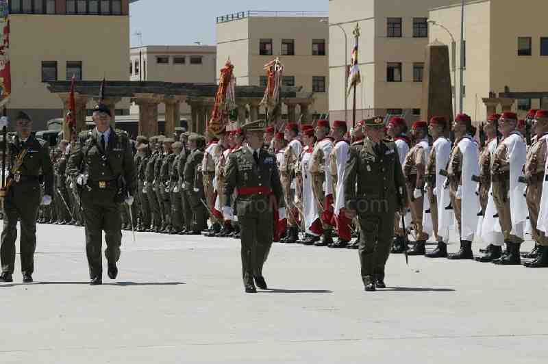 El nuevo comandante general de Melilla, Fernando Gutiérrez Díaz de Otazu, toma posesión de su cargo
