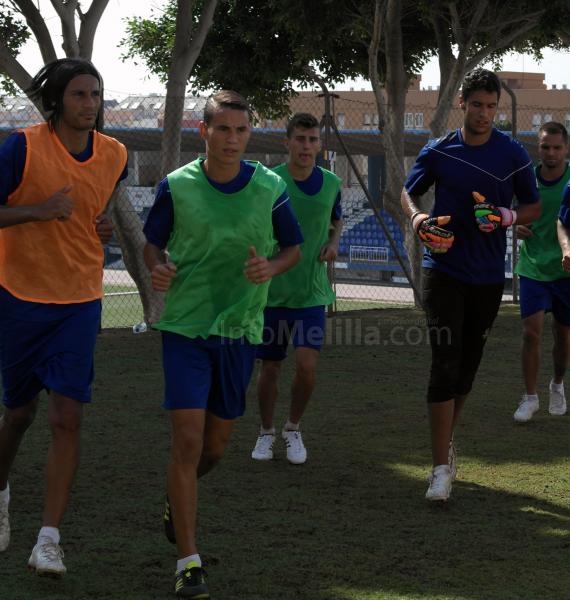 Fath en uno de los entrenamientos con la Unión Deportiva Melilla