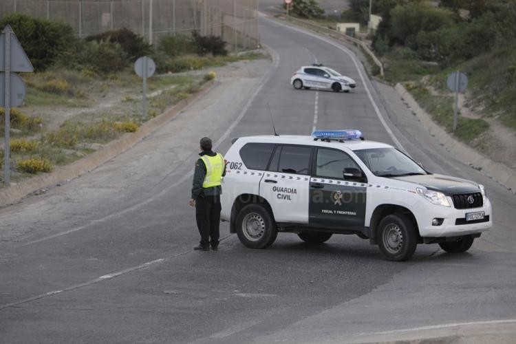 Una veintena de inmigrantes logra entrar a Melilla tras un nuevo asalto masivo a la valla