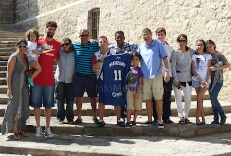 La Peña Pitufilla entrega el trofeo "PMV" a Héctor Manzano