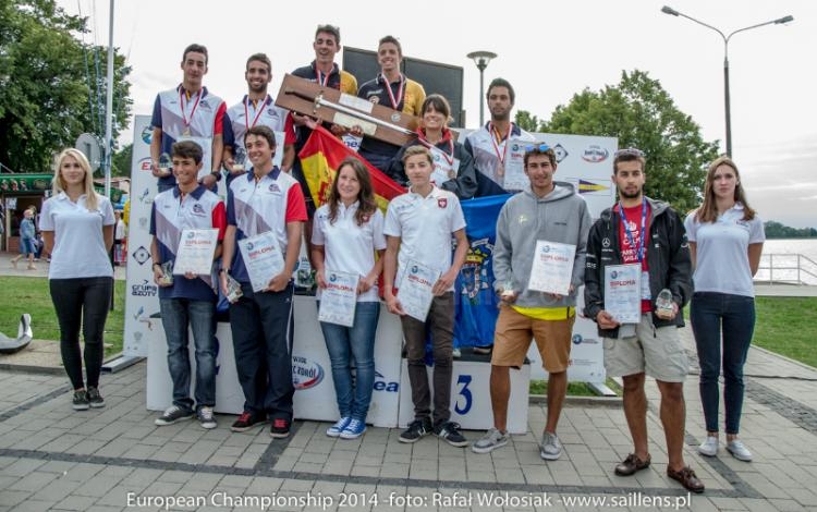 Vela: Las tripulaciones del RCM de Melillla regresan de su participación en el Europeo de la Copa snipe