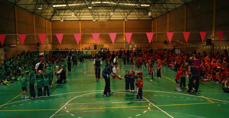 Voleibol: El CV Melilla inauguró la "Semana Deportiva" en el Colegio Nuestra Señora del Buen Consejo