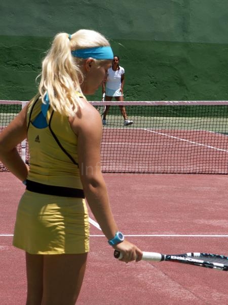 Tenis (Internacional Femenino): El miércoles se disputaron Octavos de final y semifinales de dobles