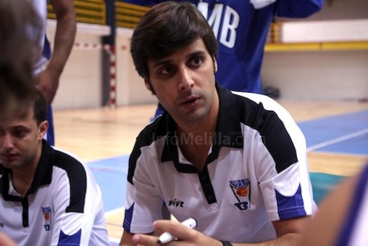 Alejandro Alcoba, técnico de Melilla Baloncesto