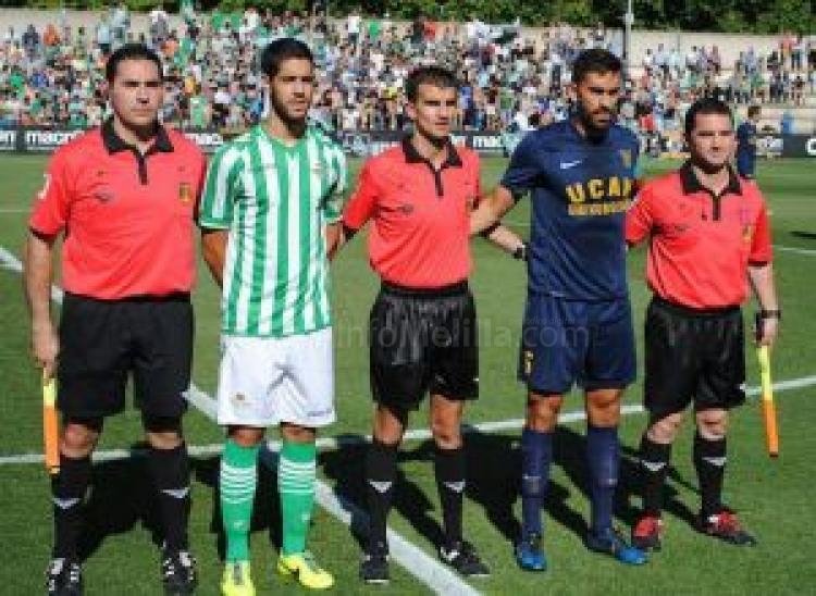 Fernández Fernández, un debutante en la categoría para el UD Melilla-CD El Palo