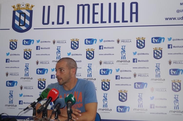 Unión Deportiva Melilla: Richi, “Queremos que la afición vea un juego bonito y se divierta”