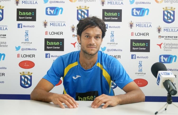 Nando en rueda d eprensa