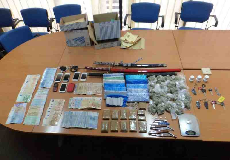 Más de 2 kilos de droga, 8.620 euros y 40.900 dirhams incautados en la última operación contra el tráfico de drogas en La Cañada