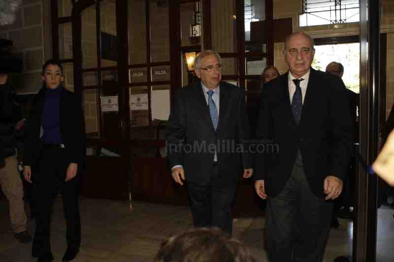 La visita del ministro del Interior a Melilla en imágenes