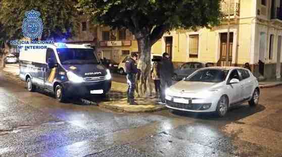 La Policía Nacional lleva a cabo un plan especial contra la prostitución en el barrio de El Real