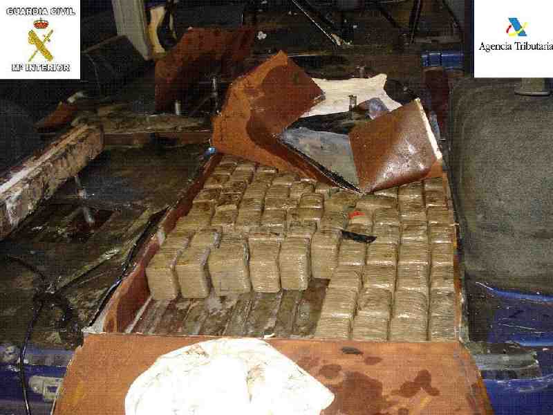 La Guardia Civil interviene más de 300 kilos de droga en cuatro actuaciones en el puerto de Melilla