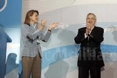 María Dolores de Cospedal junto a Juan José Imbroda en una visita anterior