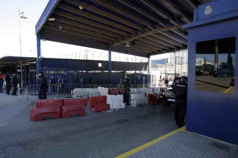 Interior creará oficinas de asilo y protección internacional en los puestos fronterizos de Ceuta y Melilla