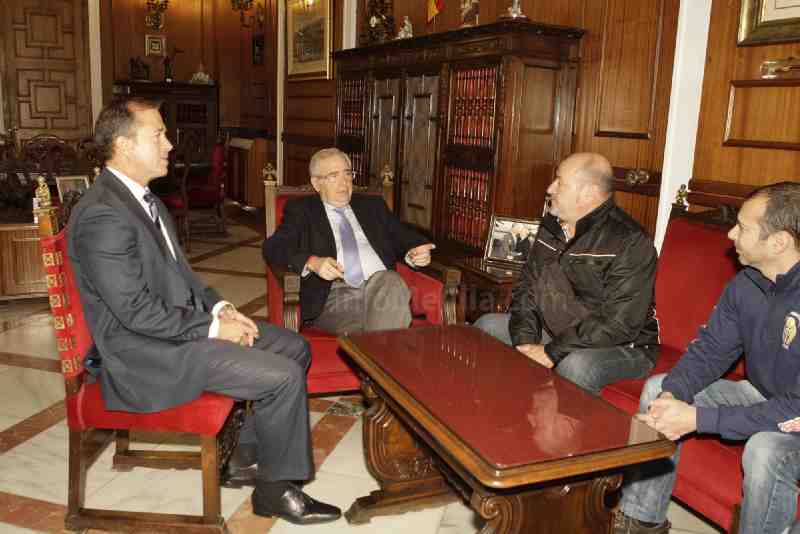 Ángeles Guardianes se reune con el Presidente de la Ciudad para abordar la próxima concentración nacional en Melilla