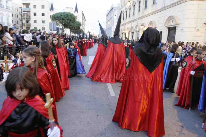 ‘El Humillado’ pasea sus heridas y su dolor en una noche primaveral de Martes Santo