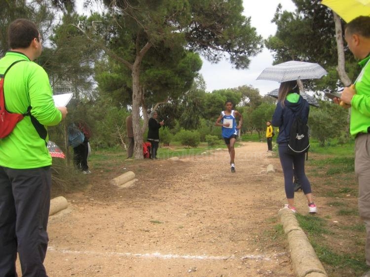 Ayoub Bahaga entrando en meta