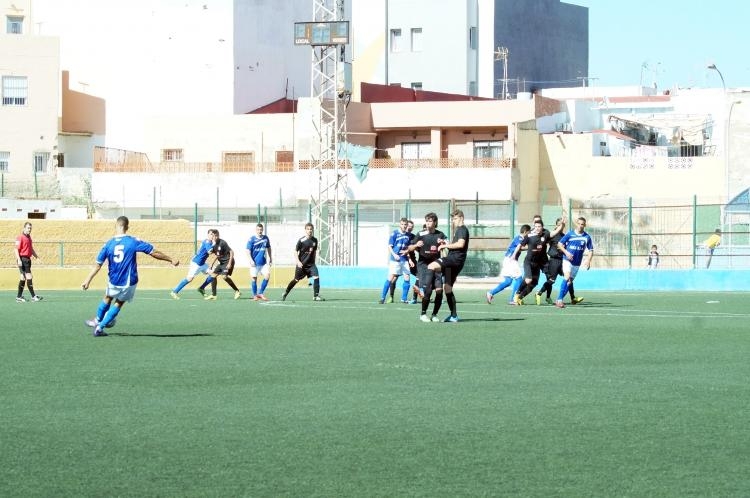 El filial despide la temporada con una holgada victoria ante el Huercal (3-0)
