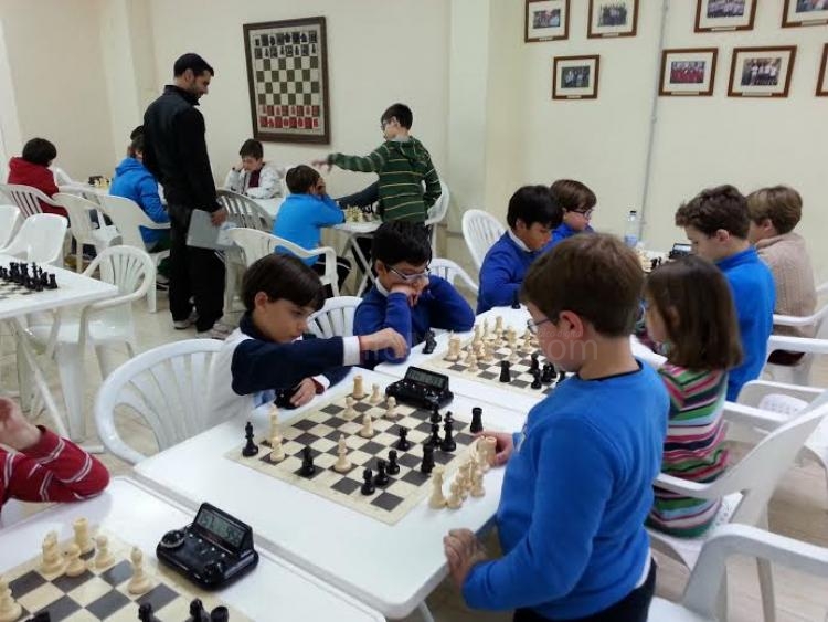 Ajedrez: Buenos resultados los obtenidos en el Campeonato de Reyes 2014