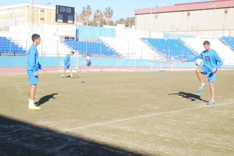 La U.D. Melilla trabaja en una sesión regenerativa