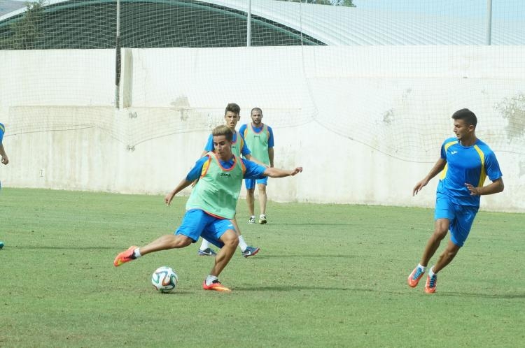 La U.D. Melilla se ejercita tras el triunfo ante el Lucena C.F.
