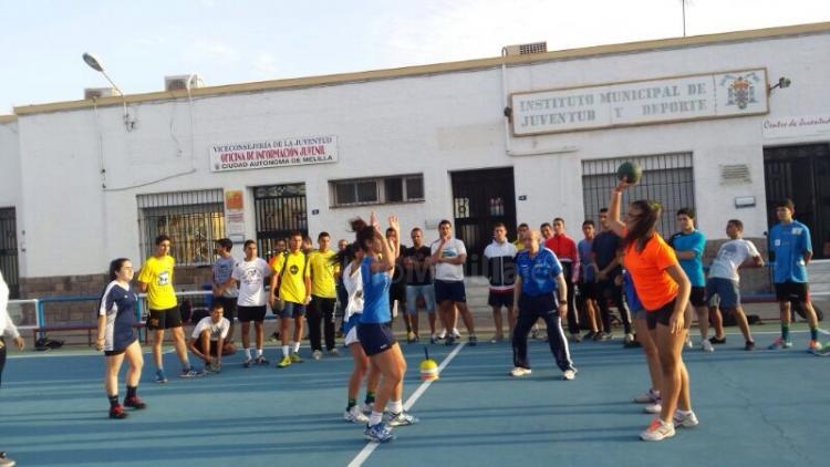 Balonmano: Samira Mizzian en la Asamblea de la Federación Española