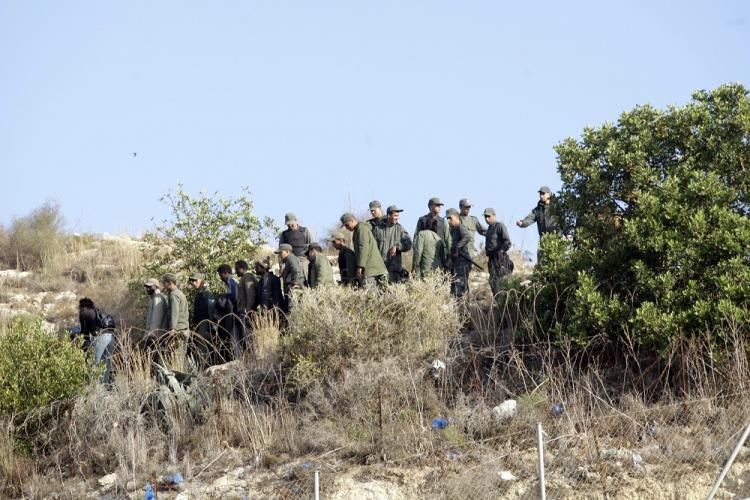 Unos 400 inmigrantes protagonizan un nuevo intento de asalto a la valla de Melilla, aunque ninguno lo consigue