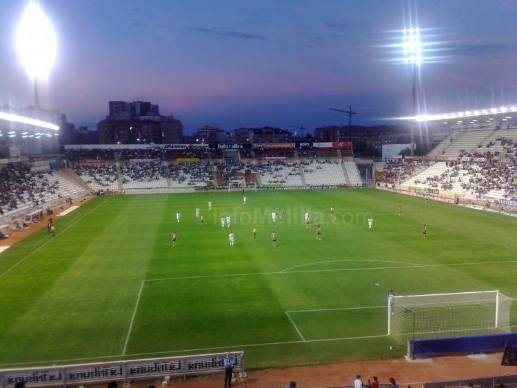 Estadio "Carlos Belmonte", escenario del partido