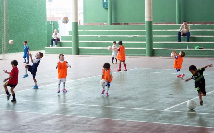 Salva Balbuena valora las primeras semanas de la Escuela de Porteros ‘José Luis Montes’