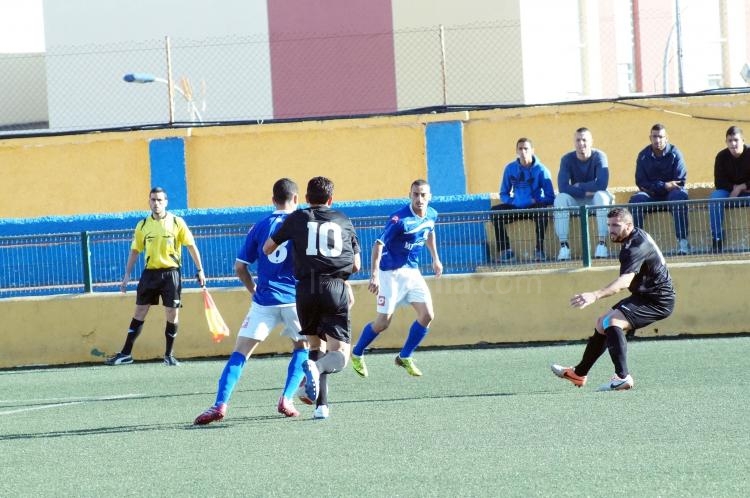 La U.D. Melilla B vuelve a puntuar ante un líder