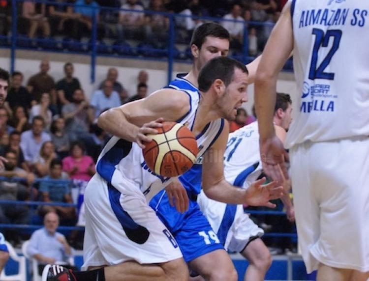 El jugador de Melilla Baloncesto, Carles Bravo