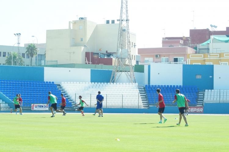 Unión Deportiva Melilla: Este jueves sólo “Álvarez Claro” con la vuelta de Guille Roldán con el resto del grupo