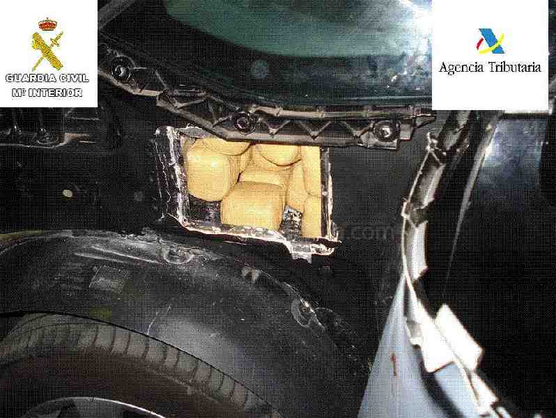 Cuatro detenidos con 62 kilogramos de hachís en el puerto de Melilla
