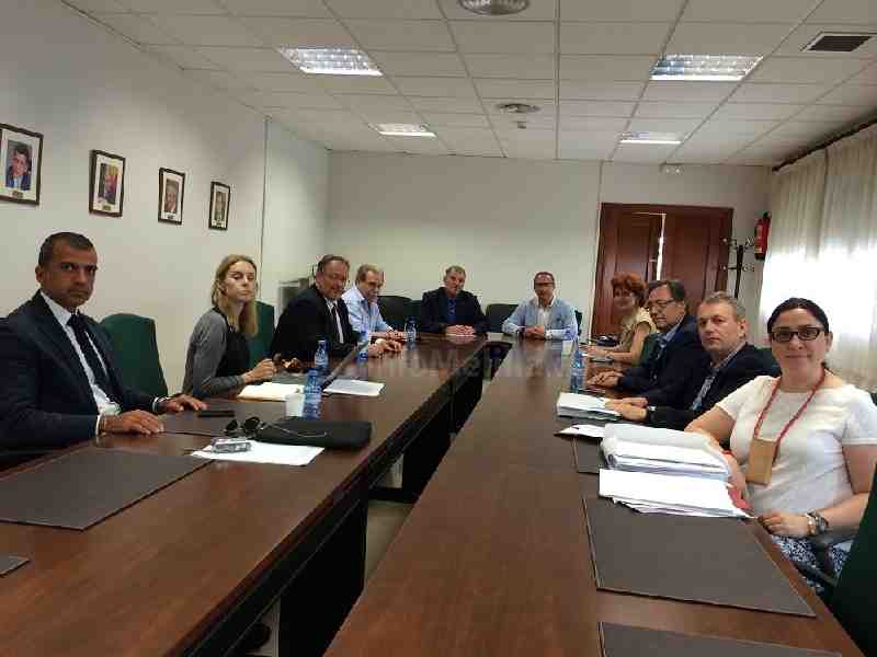 Una comisión de la OMS visita Melillapara evaluar la asistencia sanitaria de inmigrantes en zonas de flujo masivo
